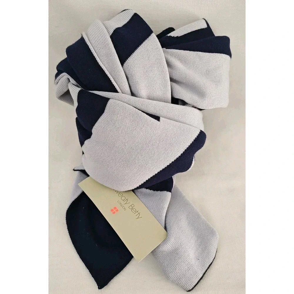 Sweaty Betty Scarf Black Cream Spell‎ Out Winter Warm super soft 95 x 15 neq
